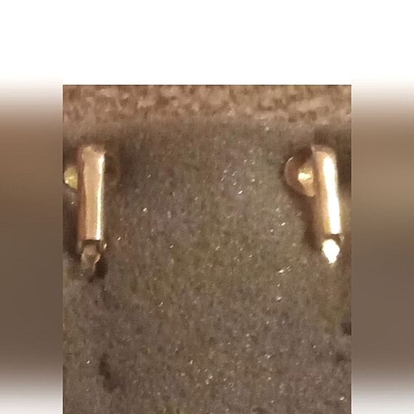 ⭐️5/$25 SALEVtg Avon 1980's Dome Openwork Dangle Heart Gold Tone Clip On Earring - Picture 4 of 4